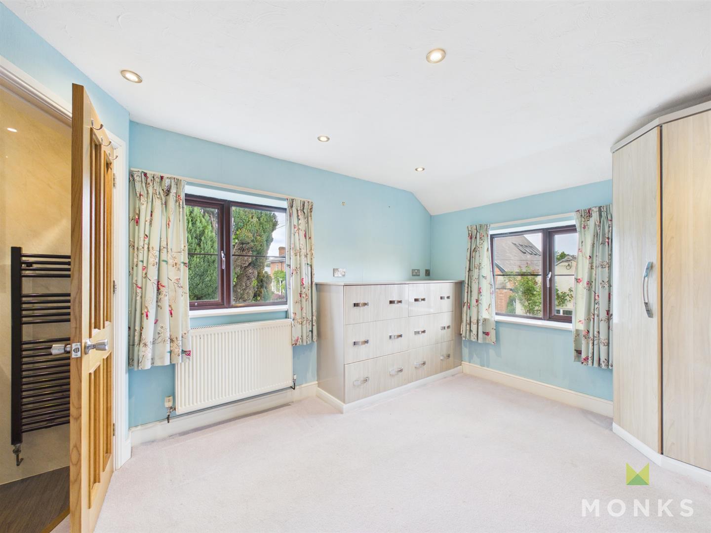 1 St. Georges Court, Shrewsbury, SY4 2FN For Sale